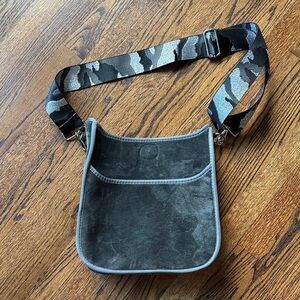 Ah Dorned Unisex Elegant Soft Black Messenger Bag with Camouflage Strap